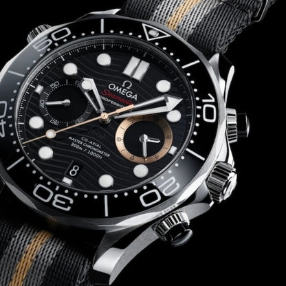 Seamaster Diver 300M 007 First Light 44 mm