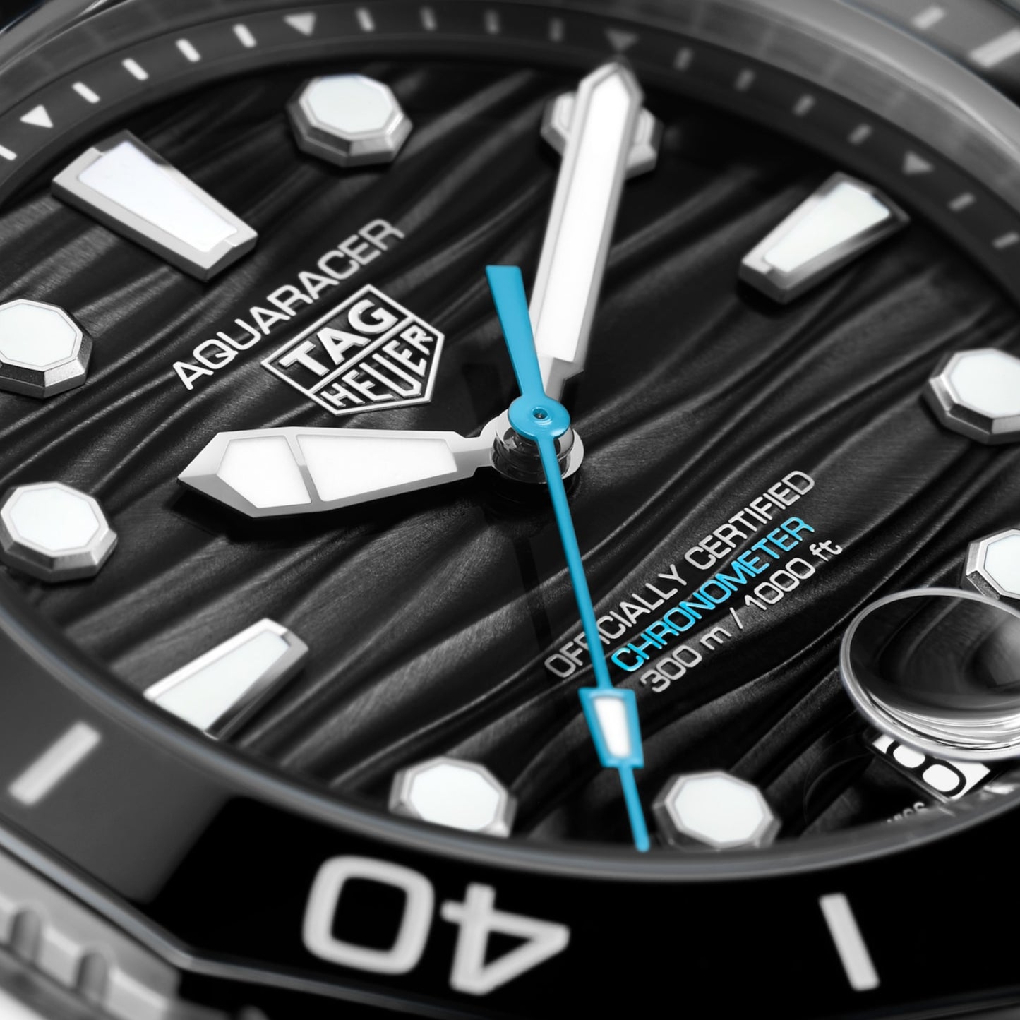 TAG Heuer Aquaracer Professional 300 Date 42 mm