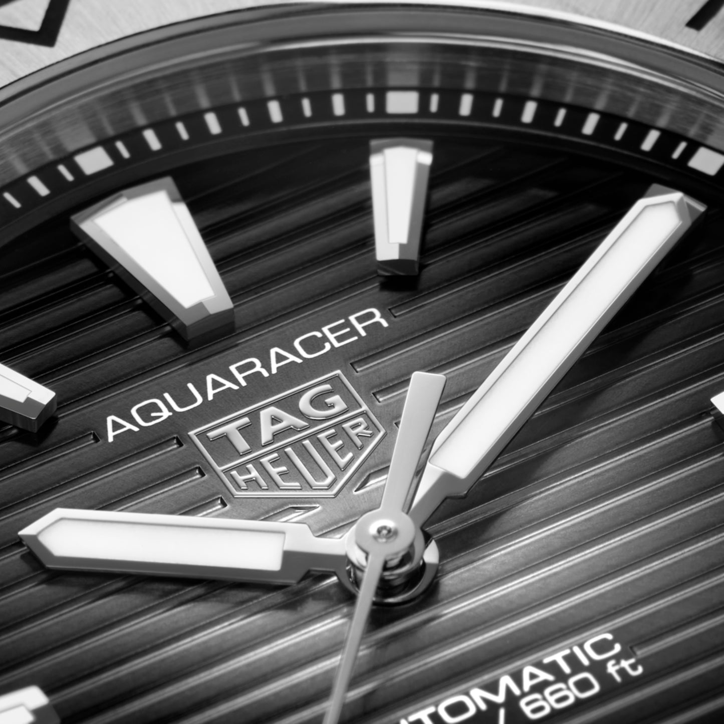 TAG Heuer Aquaracer Professional 200 Date 40 mm